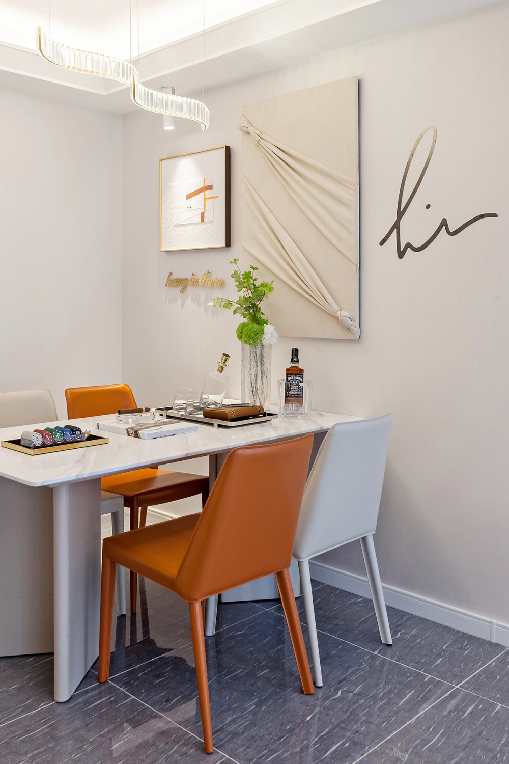 轻奢风格室内家装案例效果图-餐厅 轻奢风格室内家装案例效果图-餐厅